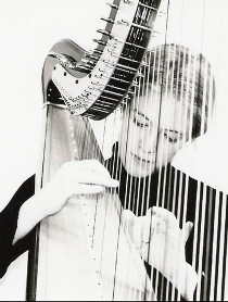 Miriam Graf, Harfe