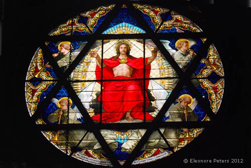 Basler Münster Glasfenster Jesusfigur