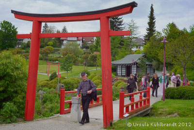 Torbogen im Japanischen Garten Bonndorf