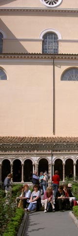 S.  Paul vor den Mauern Kreuzgang